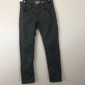 Mens skinny fit Denizen by Levi’s green pants